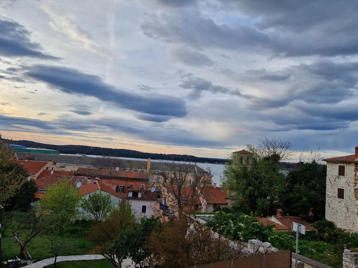 Citygem - Just Perfect For Two Apartment Pula Bagian luar foto
