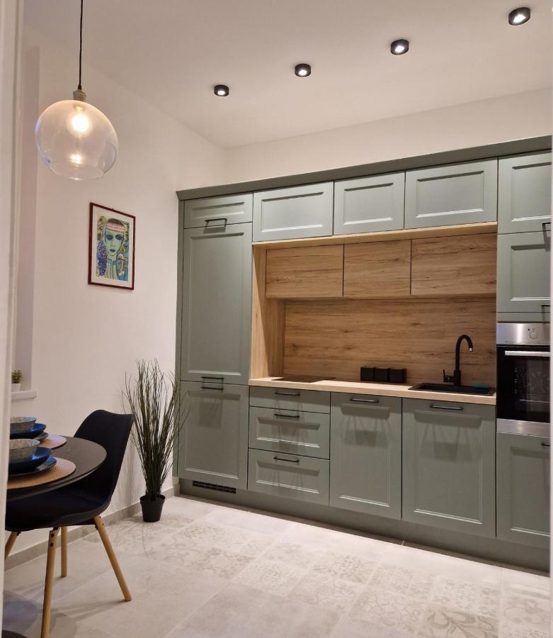 Citygem - Just Perfect For Two Apartment Pula Bagian luar foto