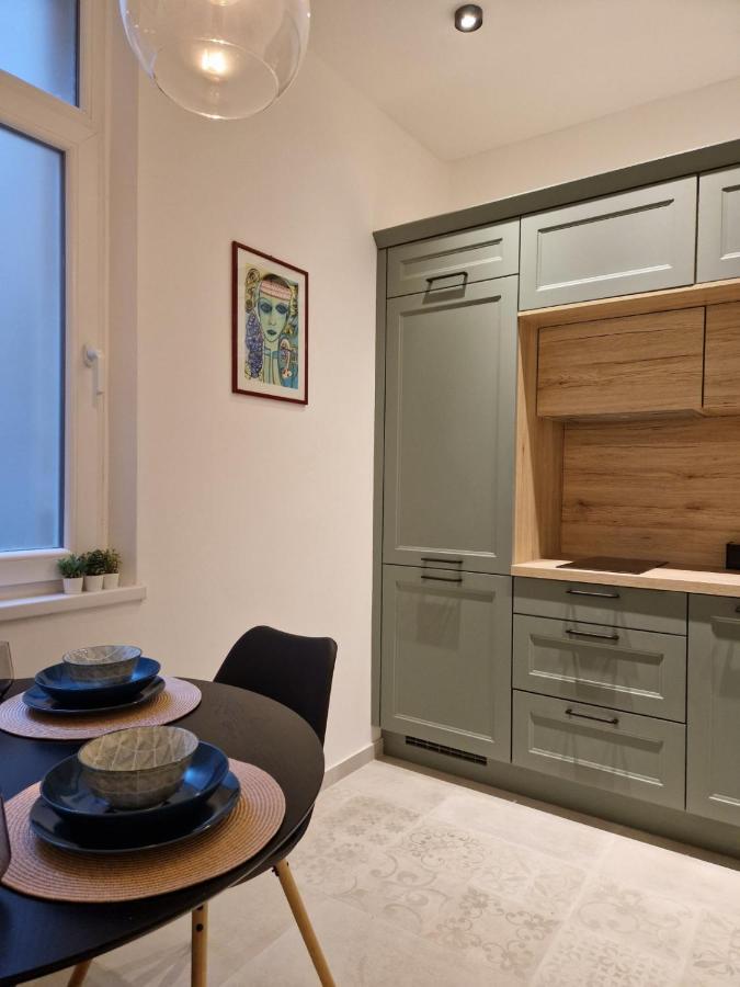 Citygem - Just Perfect For Two Apartment Pula Bagian luar foto