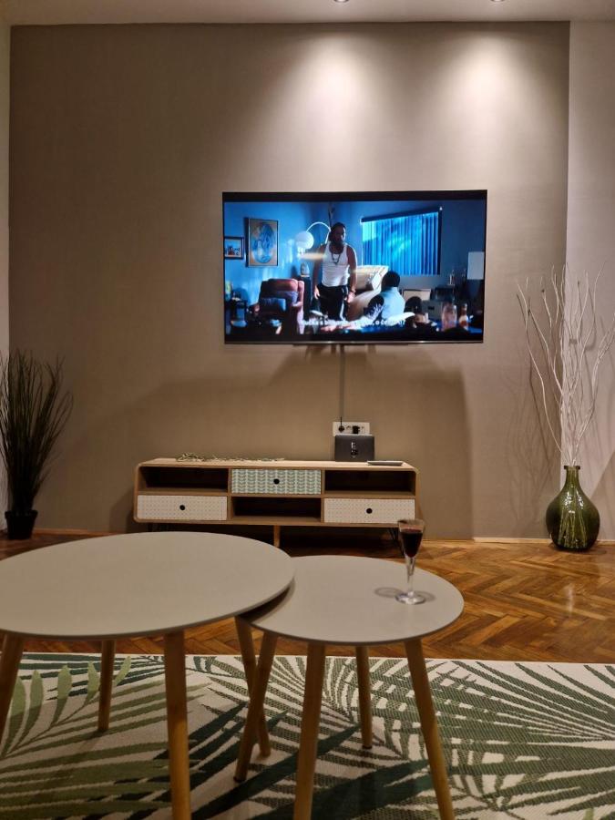 Citygem - Just Perfect For Two Apartment Pula Bagian luar foto